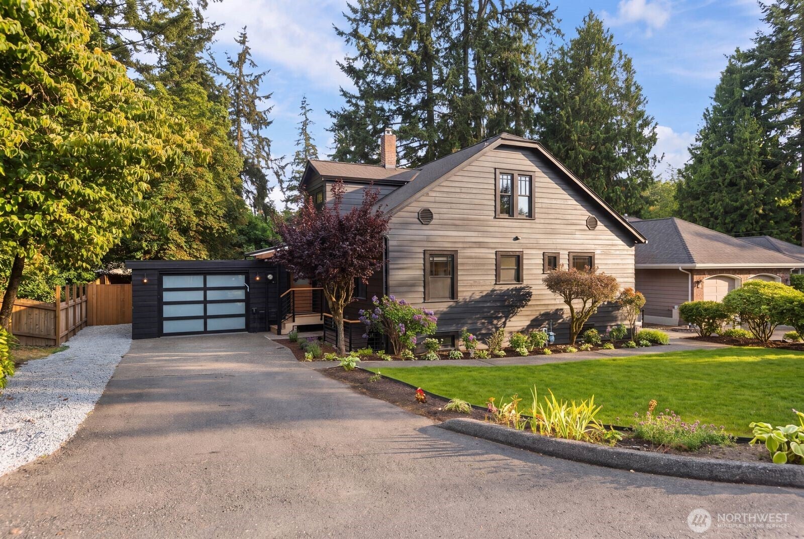 3513 NE 187th Court