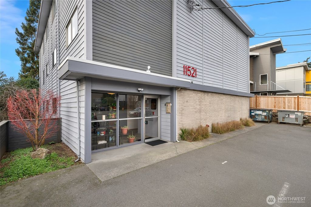 Photo of 11521 Greenwood Avenue N, Seattle, WA 98133 (MLS # 2475321)