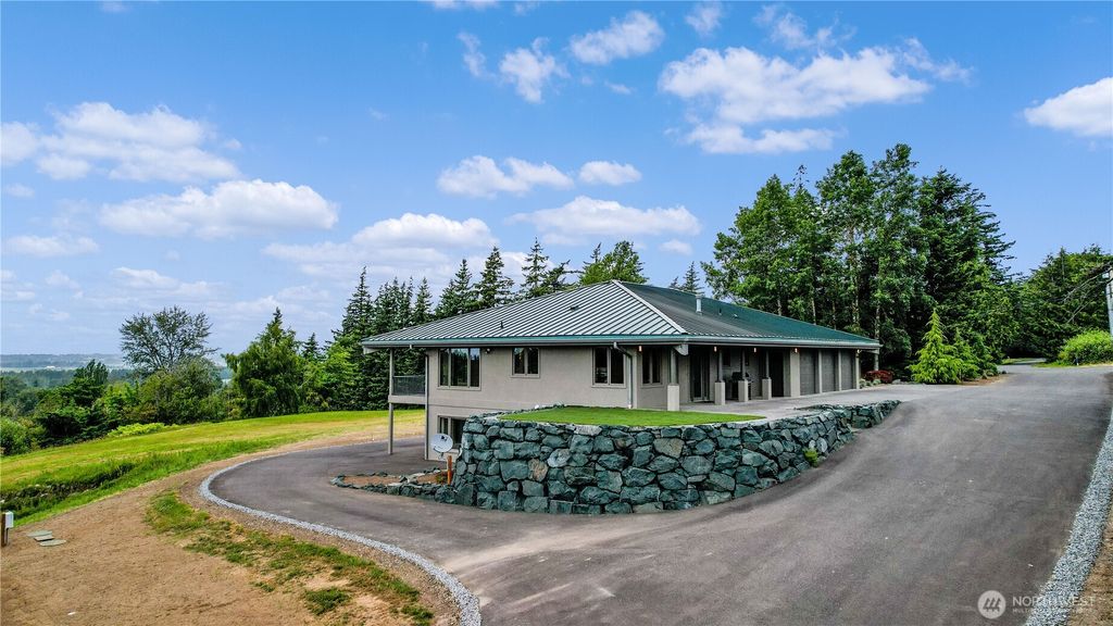 Photo of 1409 Marietta Avenue, Bellingham, WA 98226 (MLS # 2527178)