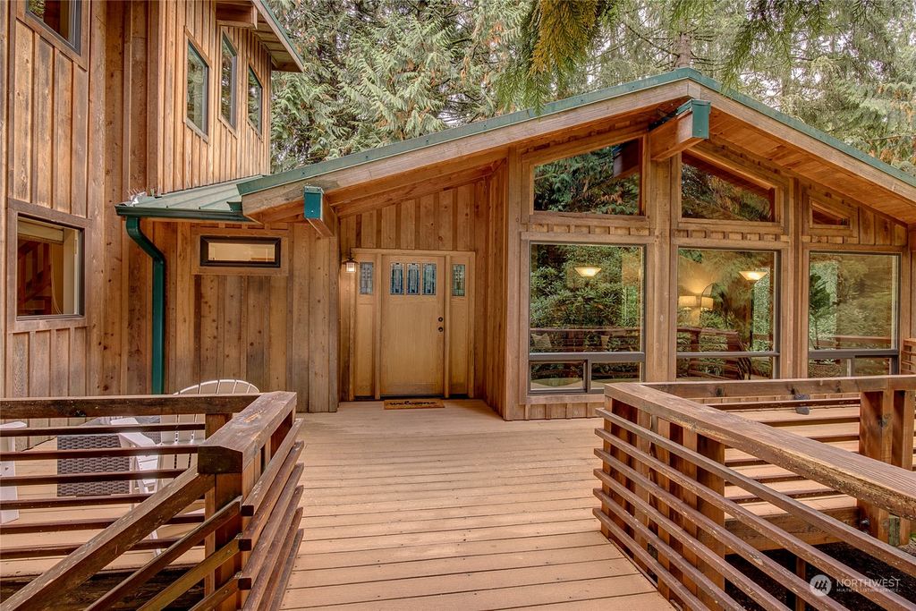 Photo of 23007 NE 61st Street, Redmond, WA 98053 (MLS # 2176497)