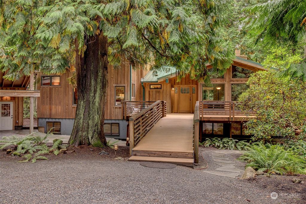 Photo of 23007 NE 61st Street, Redmond, WA 98053 (MLS # 2176497)