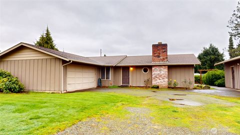 Photo of 12293 Gull Drive, Burlington, WA 98233 (MLS # 2475473)