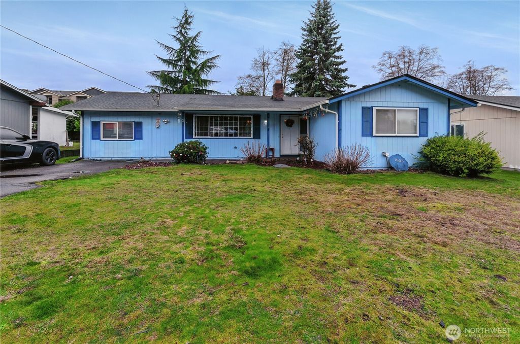 Photo of 1055 S 317th Street, Federal Way, WA 98003 (MLS # 2474944)