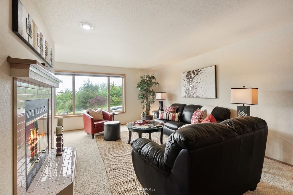 Photo of 3507 SW Alaska Street #23, Seattle, WA 98126 (MLS # 1946370)