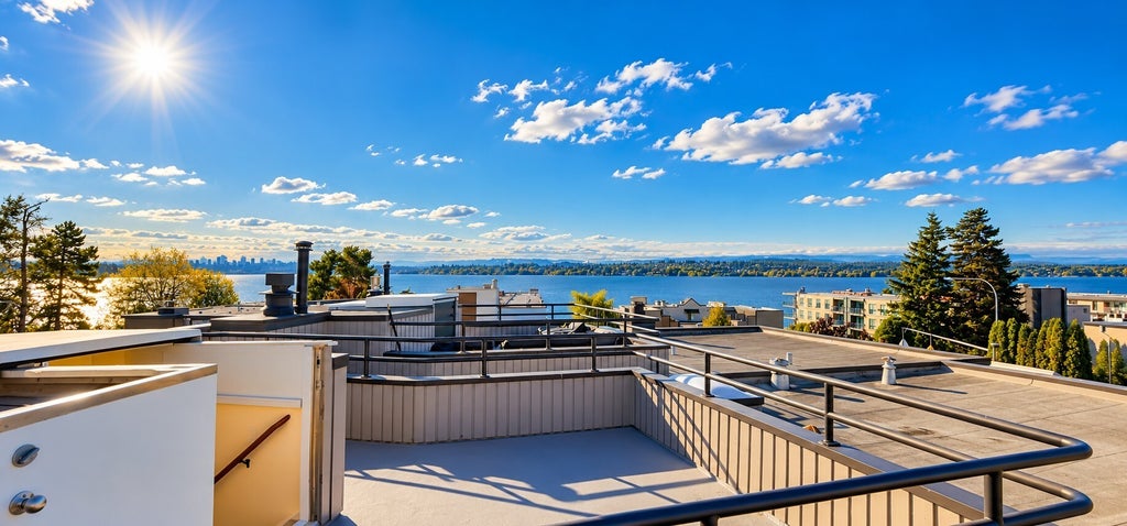 Photo of 10108 NE 63rd Street, Kirkland, WA 98033 (MLS # 2597961)