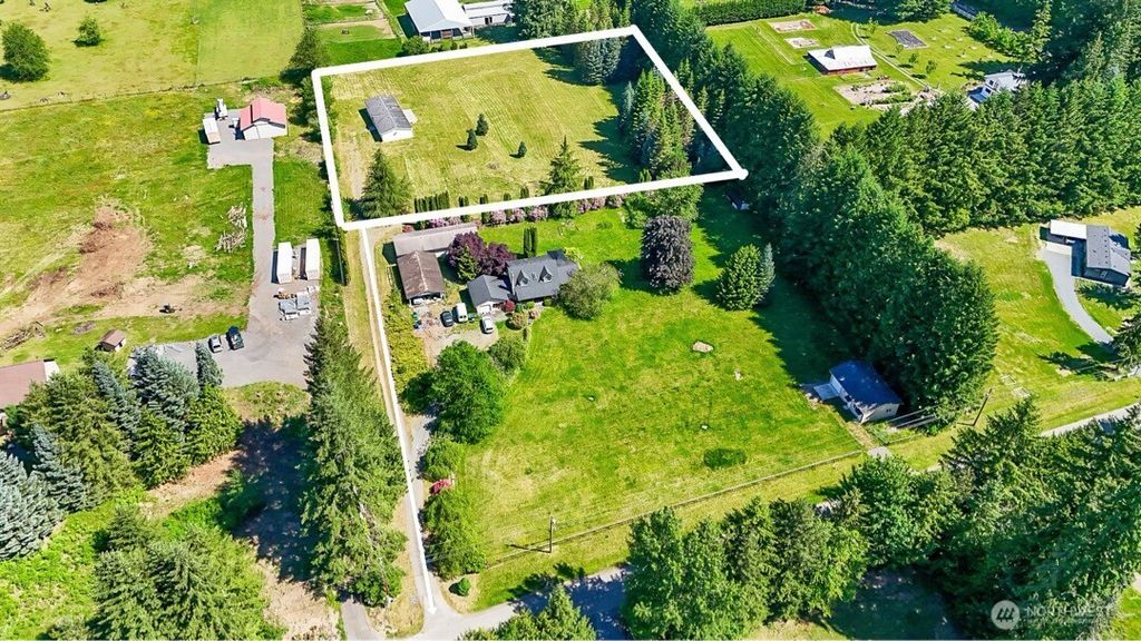 Photo of 16911 126th St NE St, Arlington, WA 98223 (MLS # 2382447)