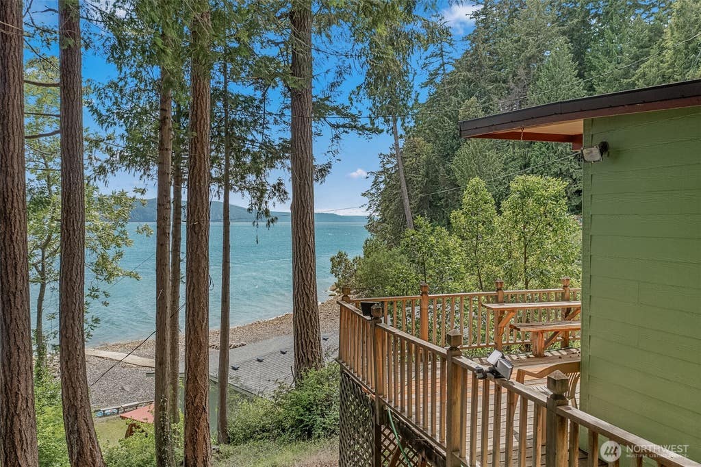 Photo of 98 Hidden Cove, Lilliwaup, WA 98555 (MLS # 2533923)