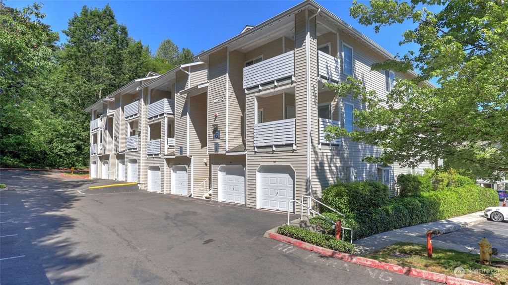 Photo of 801 Rainier Avenue N #G239, Renton, WA 98057 (MLS # 2205526)