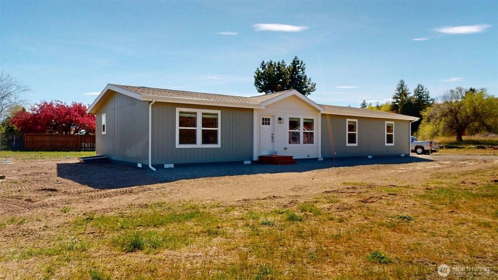 Photo of 6 Nomak, Omak, WA 98841 (MLS # 2513461)