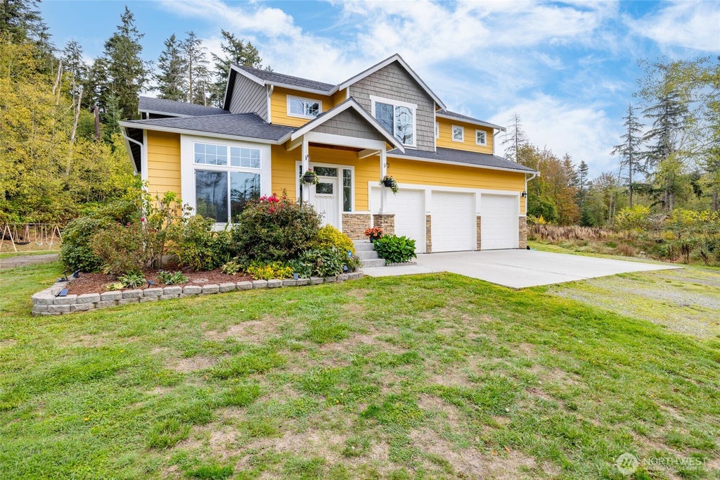 Photo of 3302 Taylor Road, Oak Harbor, WA 98277 (MLS # 2592623)