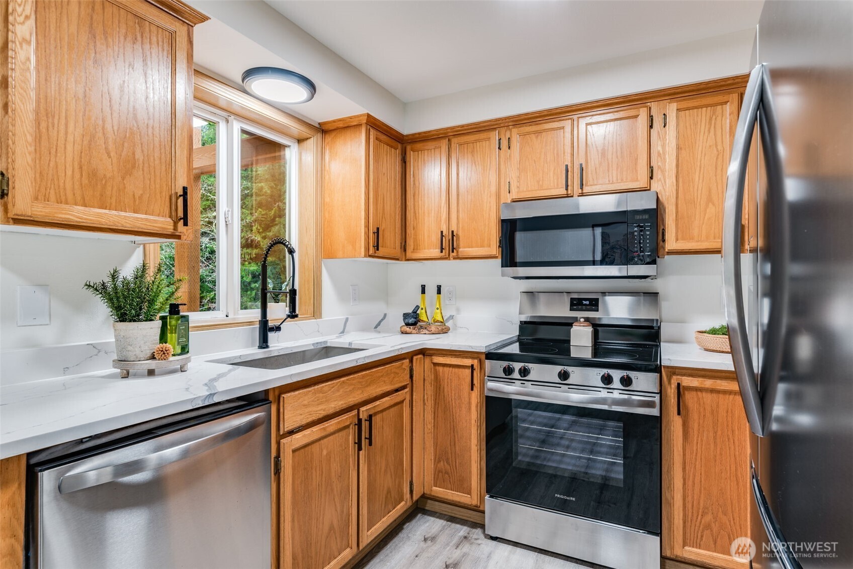 3620 231st Avenue NE