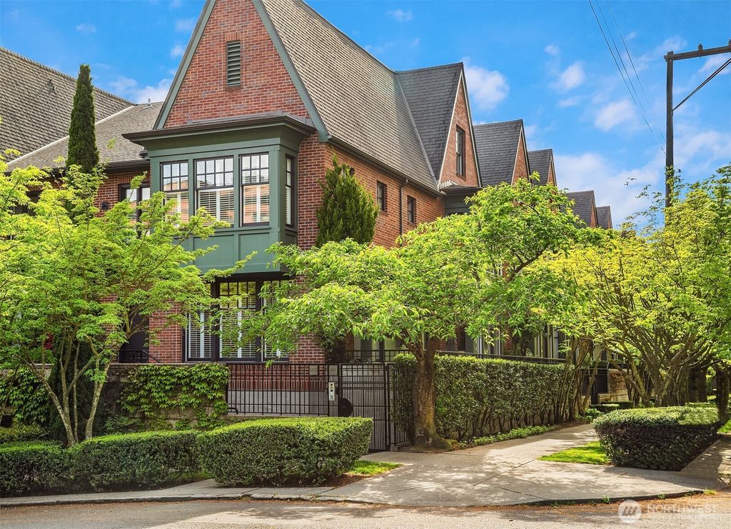 Photo of 101 W Comstock Street #101, Seattle, WA 98119 (MLS # 2408018)