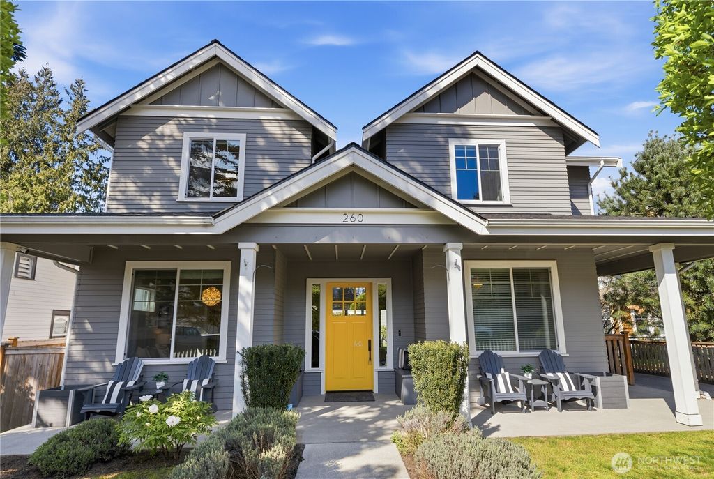 Photo of 260 NE Alder Street, Issaquah, WA 98027 (MLS # 2504343)