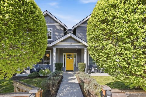 Photo of 260 NE Alder Street, Issaquah, WA 98027 (MLS # 2504343)