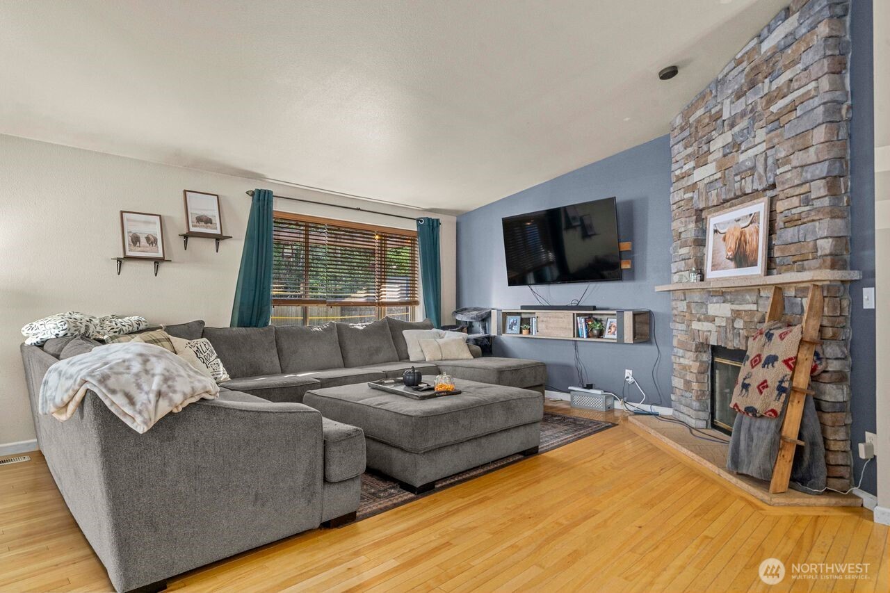 9602 219th Street Ct E