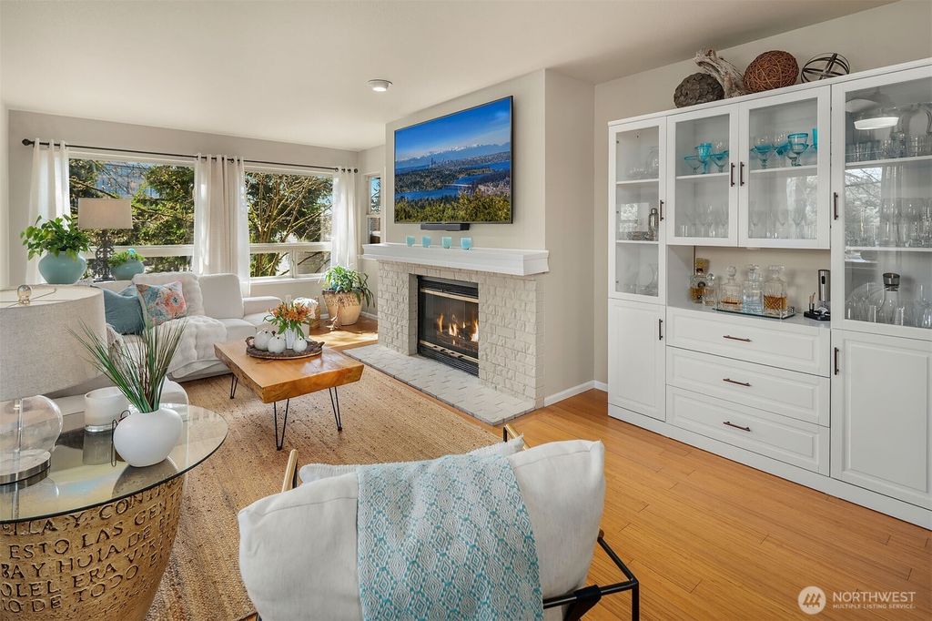 Photo of 605 5th Street #B-201, Kirkland, WA 98033 (MLS # 2502932)