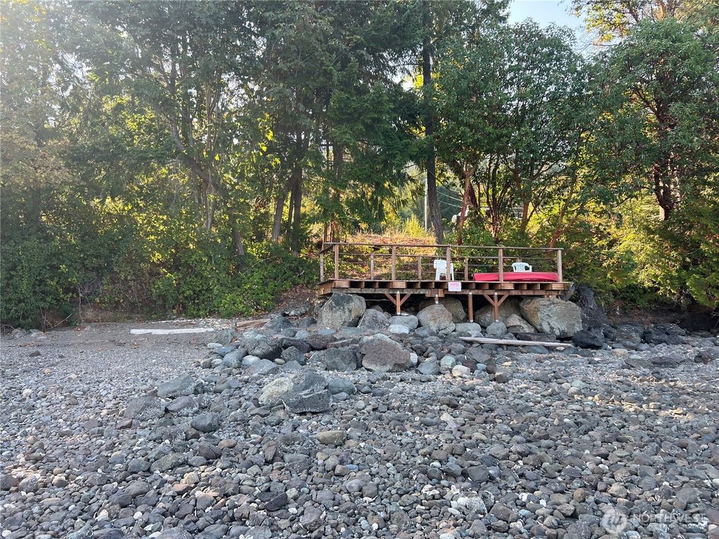 Photo of 61 Nevergiveup Road, Brinnon, WA 98320 (MLS # 2526378)