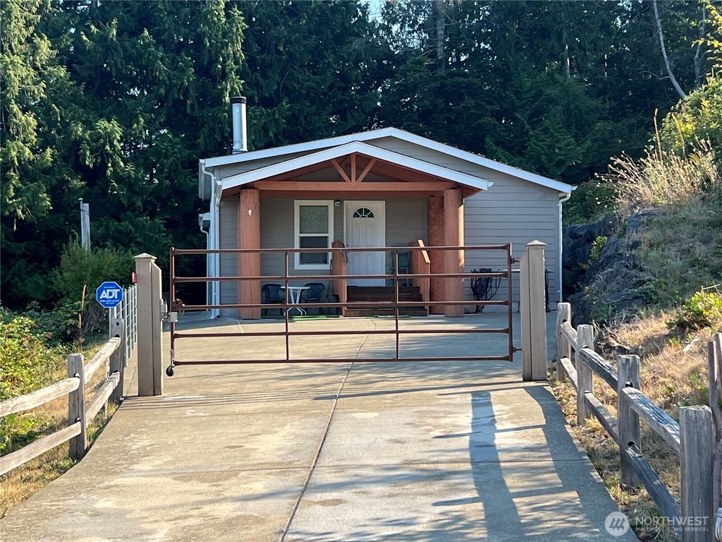 Photo of 61 Nevergiveup Road, Brinnon, WA 98320 (MLS # 2526378)