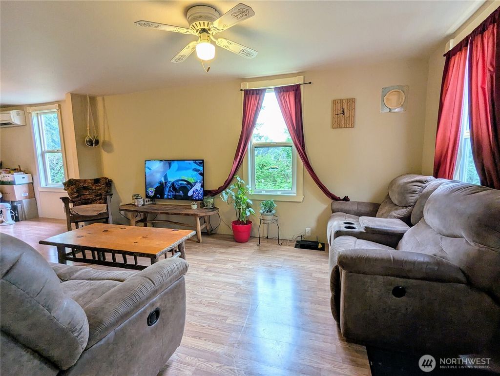 Photo of 27013 53 Avenue NE, Arlington, WA 98223 (MLS # 2371165)