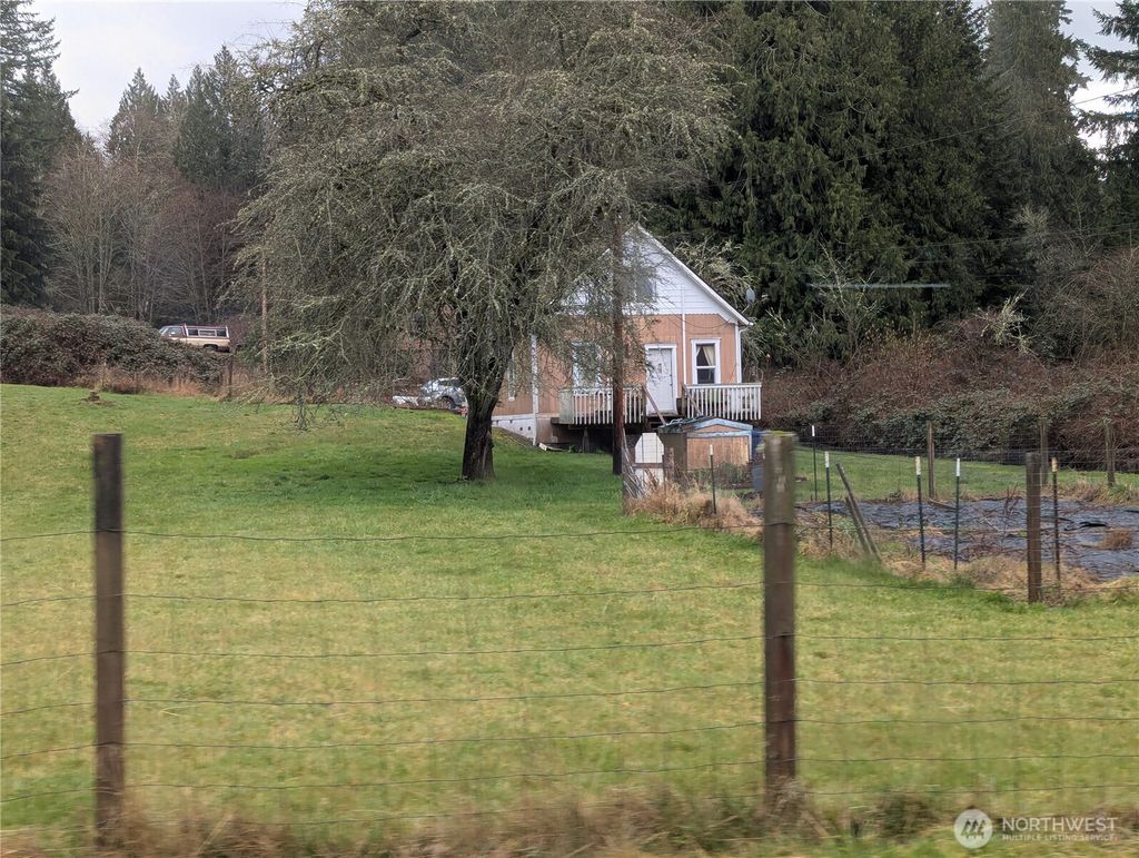 Photo of 27013 53 Avenue NE, Arlington, WA 98223 (MLS # 2371165)