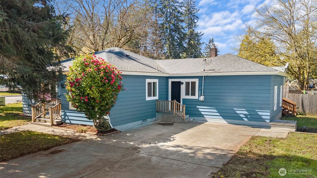 Photo of 1717 Lake Park Drive SW, Tumwater, WA 98512 (MLS # 2503064)