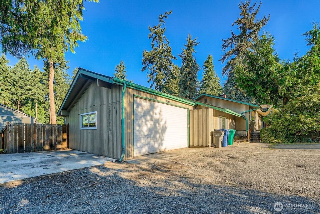 Photo of 31855 51st Avenue S, Auburn, WA 98001 (MLS # 2425077)
