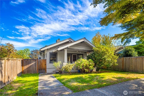 Photo of 2570 5th Avenue W, Seattle, WA 98119 (MLS # 2592850)