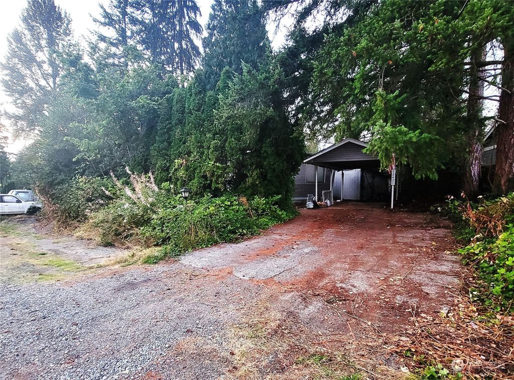 Photo of 12421 219th Place SE, Snohomish, WA 98296 (MLS # 2288523)