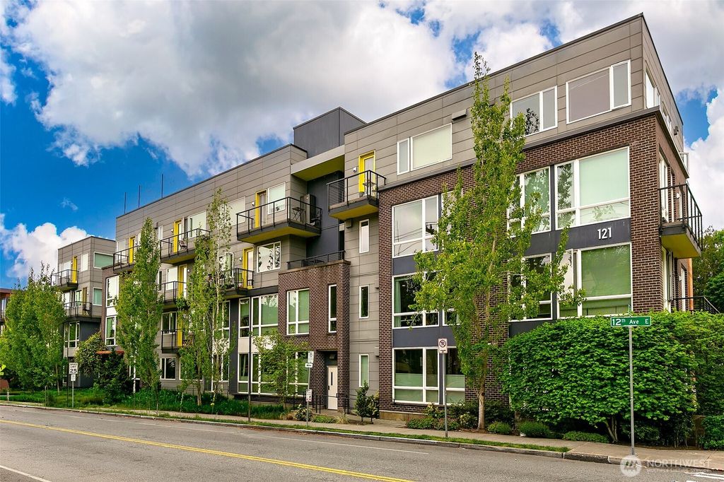 Photo of 121 12th Avenue E #409, Seattle, WA 98102 (MLS # 2519716)