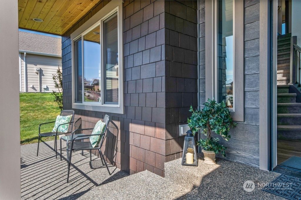 Photo of 7109 280th Place NW, Stanwood, WA 98292 (MLS # 2050132)