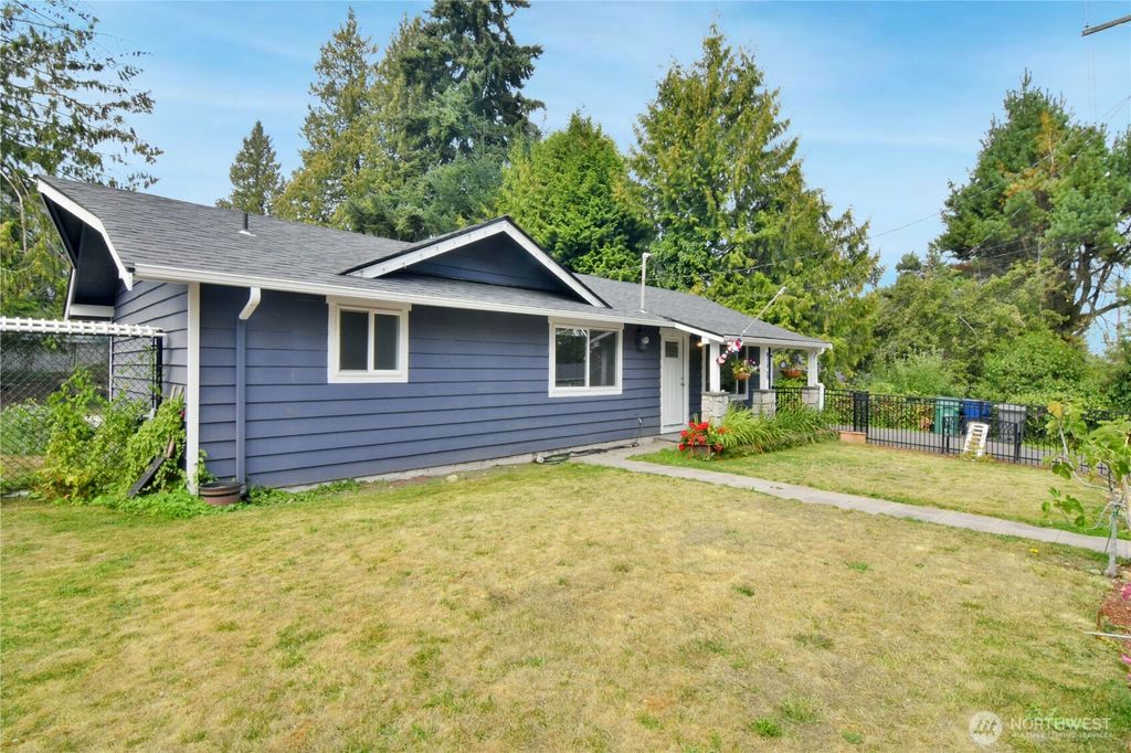 Photo of 21502 52nd Avenue W, Mountlake Terrace, WA 98043 (MLS # 2435035)