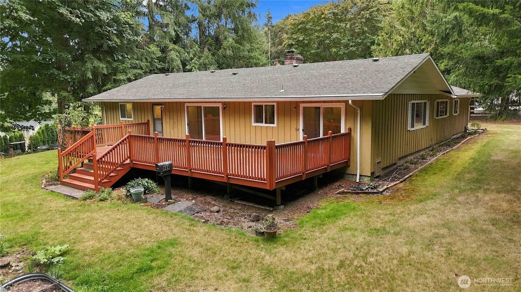 Photo of 124 Clark Creek Lane, Longview, WA 98632 (MLS # 2583236)
