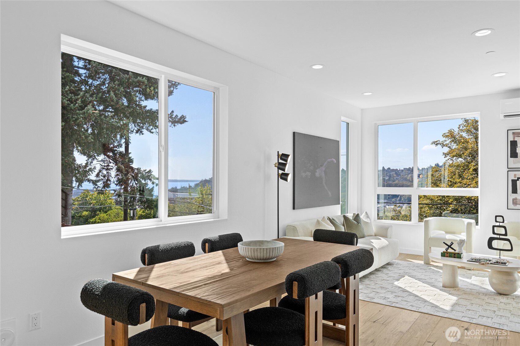 2538 14th Avenue W D