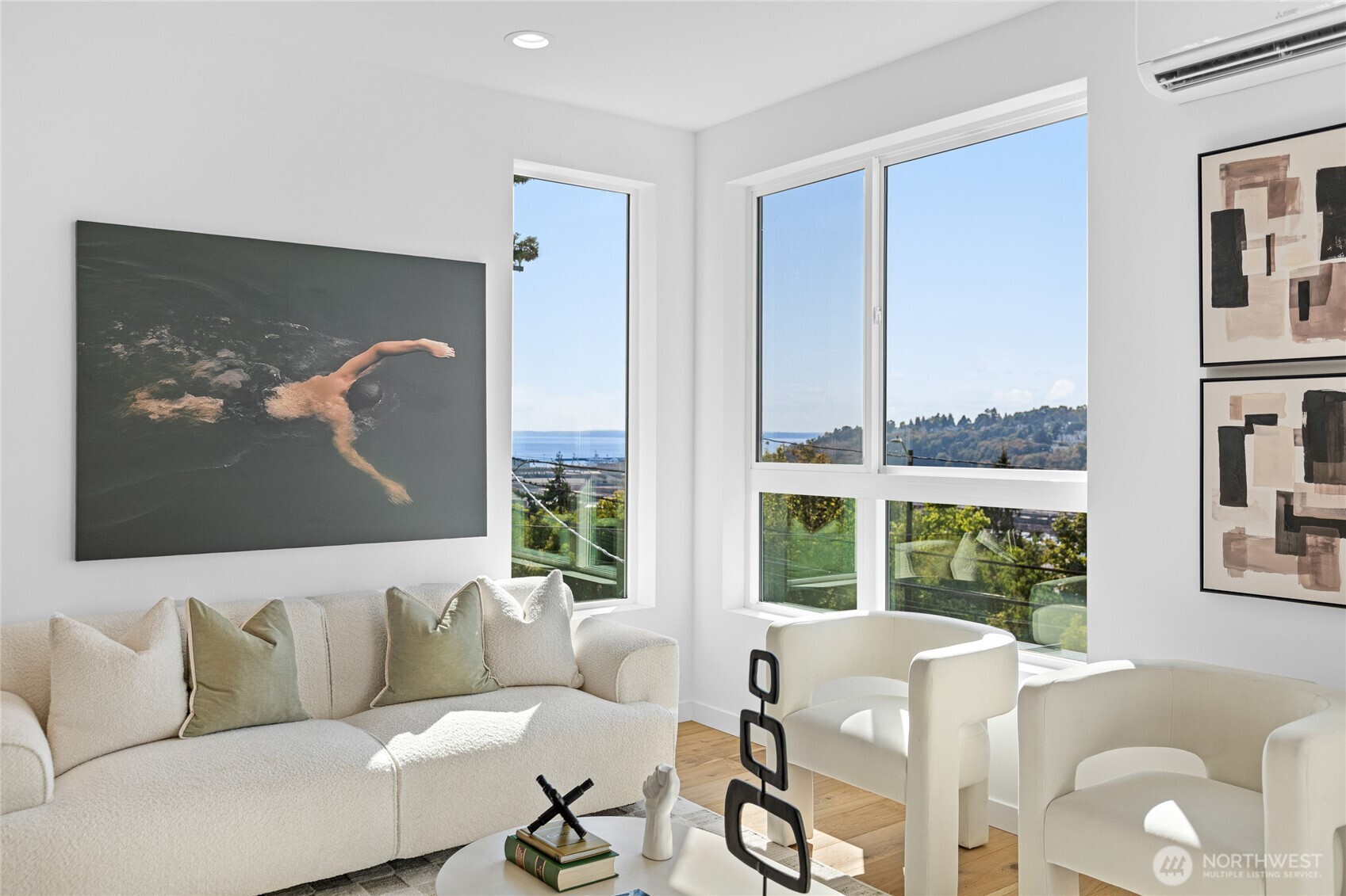 2538 14th Avenue W D