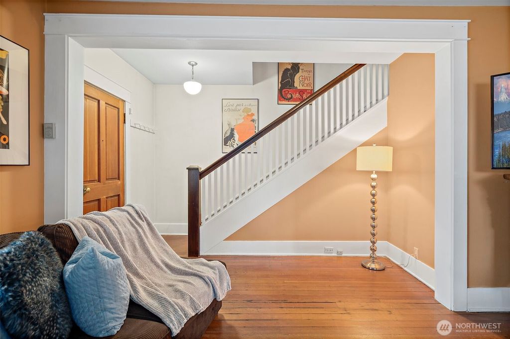 Photo of 6837 S Thompson Avenue, Tacoma, WA 98408 (MLS # 2514189)