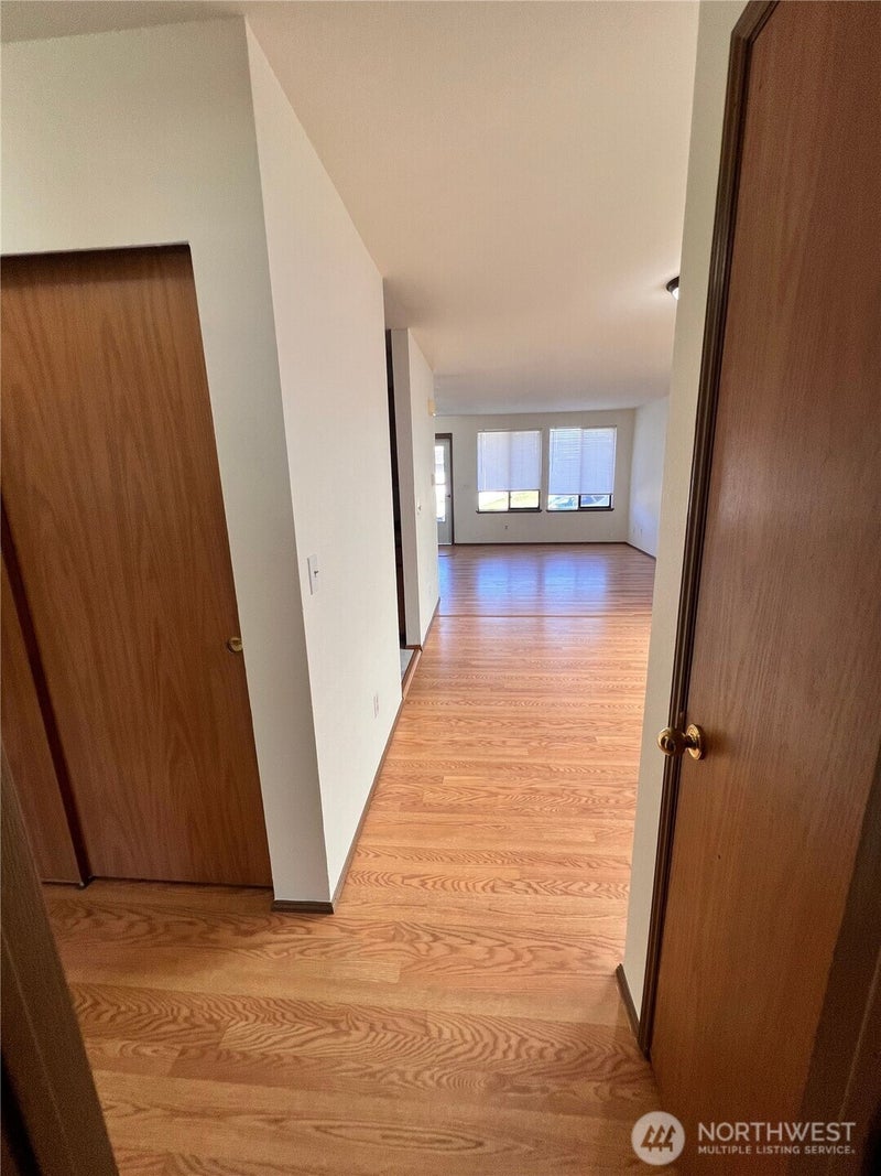 930 S 22nd Court