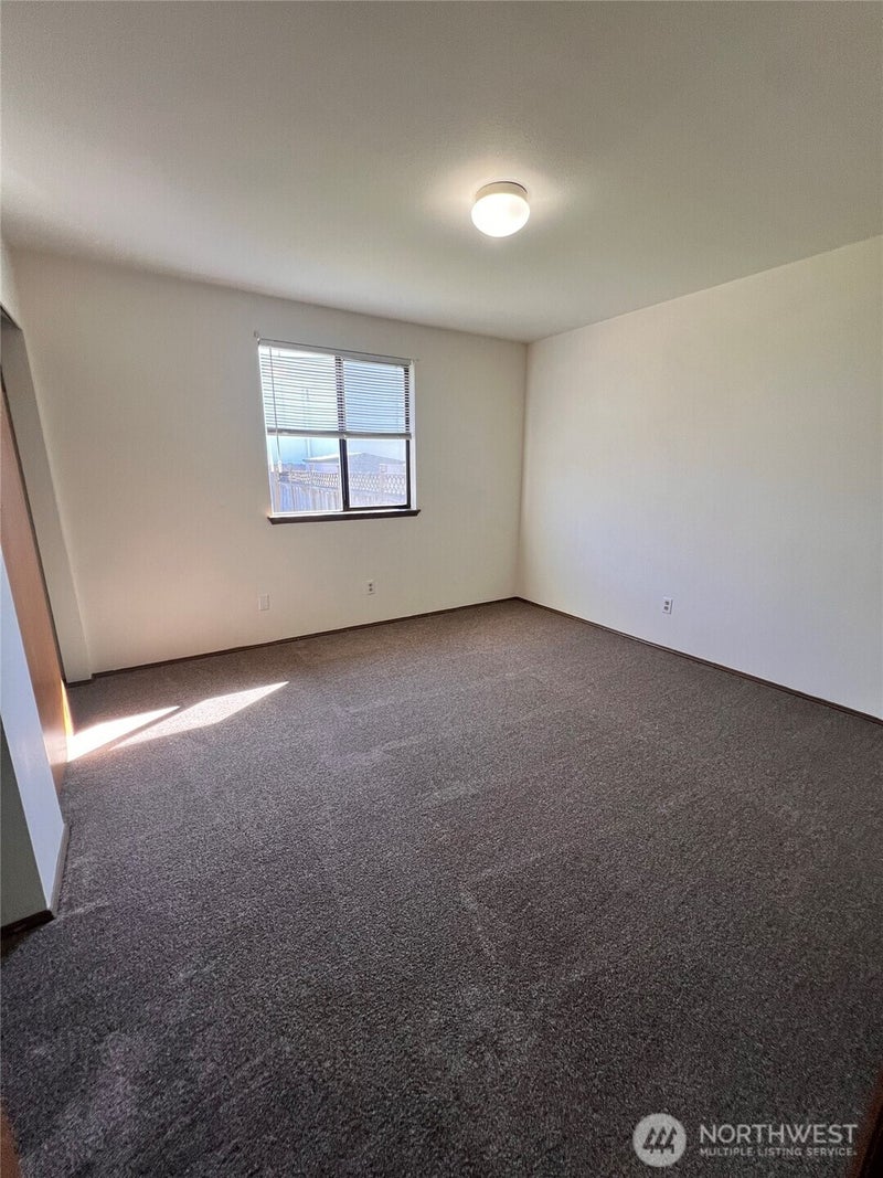 930 S 22nd Court
