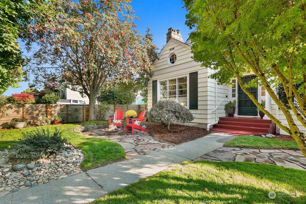 Photo of 3031 NW 72nd Street, Seattle, WA 98117 (MLS # 2003308)