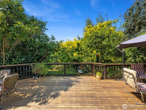 Photo of 1202 Pine Avenue, Snohomish, WA 98290 (MLS # 2527079)