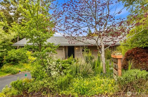 Photo of 1202 Pine Avenue, Snohomish, WA 98290 (MLS # 2527079)