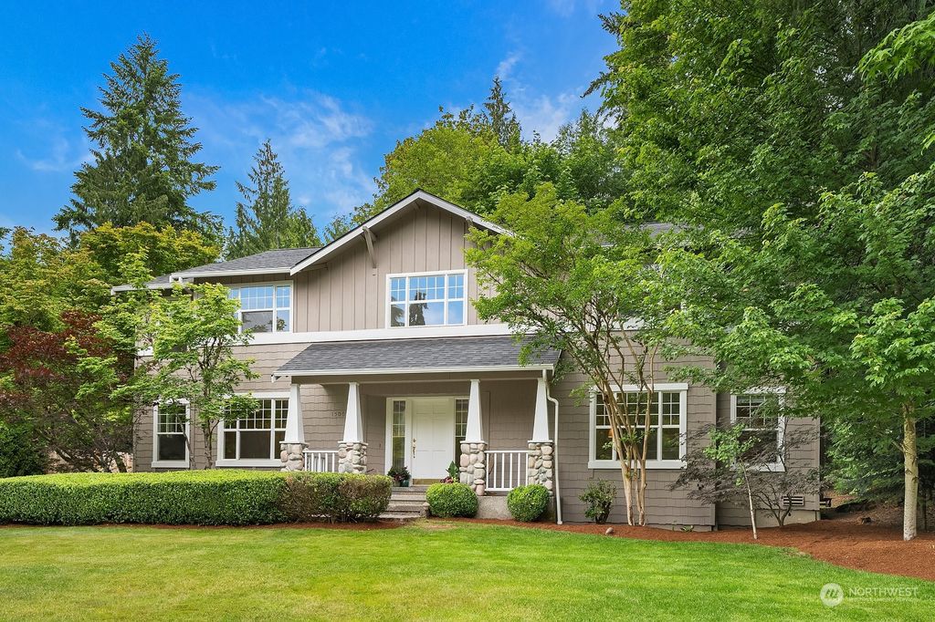 Photo of 15008 225th Avenue NE, Woodinville, WA 98077 (MLS # 2135223)