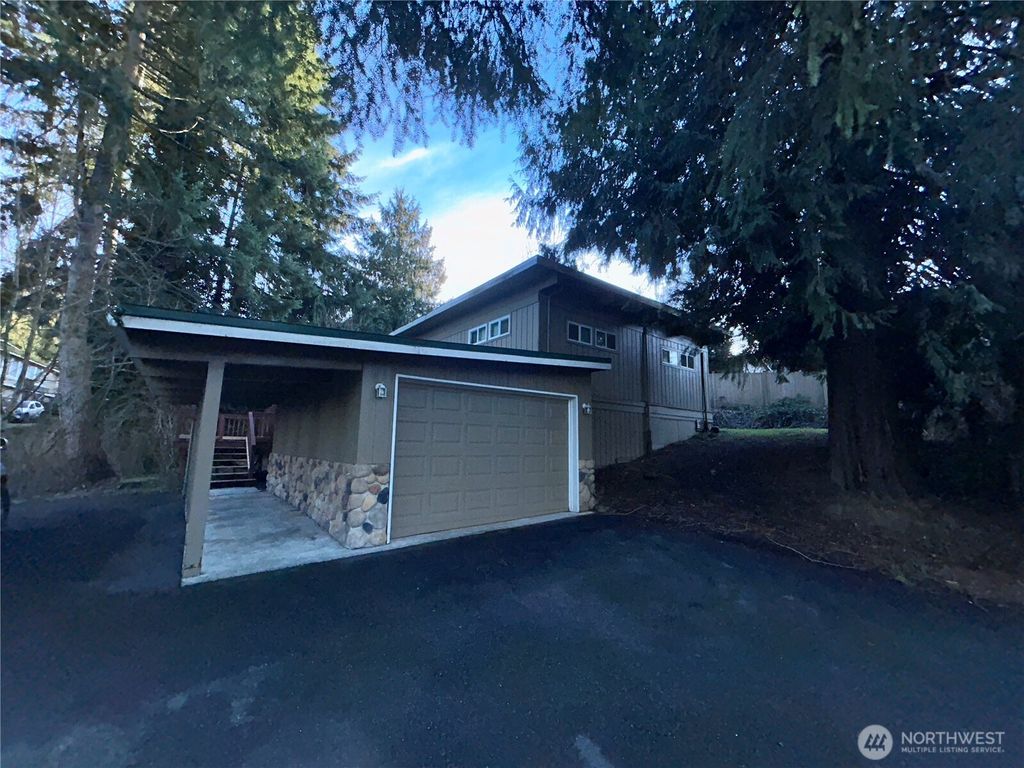 Photo of 118 140th Street SW, Everett, WA 98208 (MLS # 2482356)