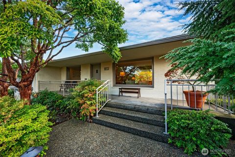 Photo of 2610 42nd Avenue W, Seattle, WA 98199 (MLS # 2445545)