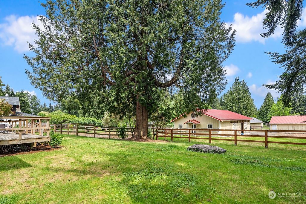 Photo of 6150 128th Avenue NE, Kirkland, WA 98033 (MLS # 2077650)