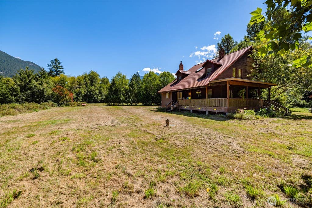 Photo of 61018 Rockport Cascades Road, Marblemount, WA 98267 (MLS # 2561768)