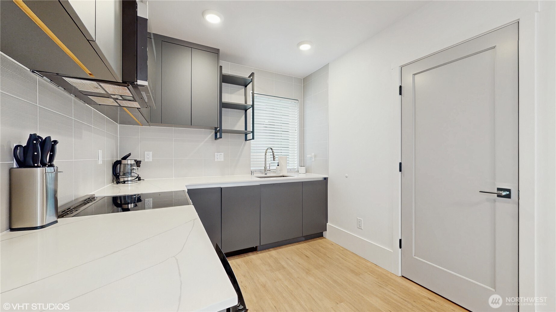 Seattle, Washington 98122, United States, ,Residential,Active,165661