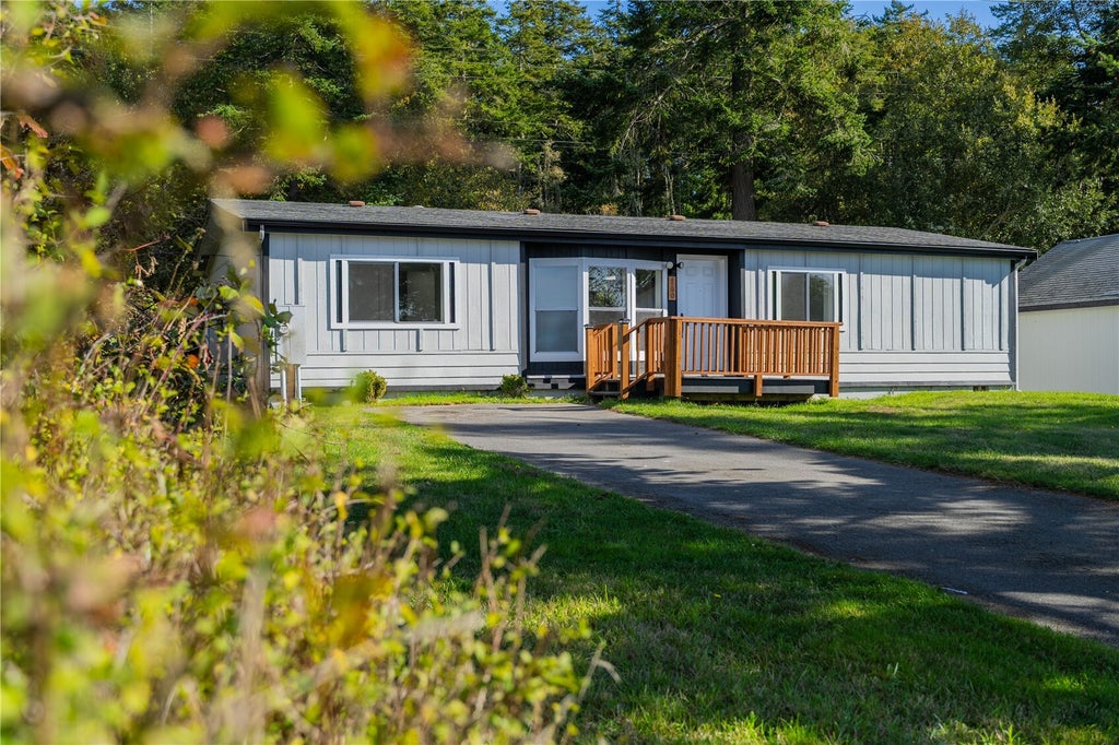 Photo of 760 El Pozo Street, Coupeville, WA 98239 (MLS # 2596567)