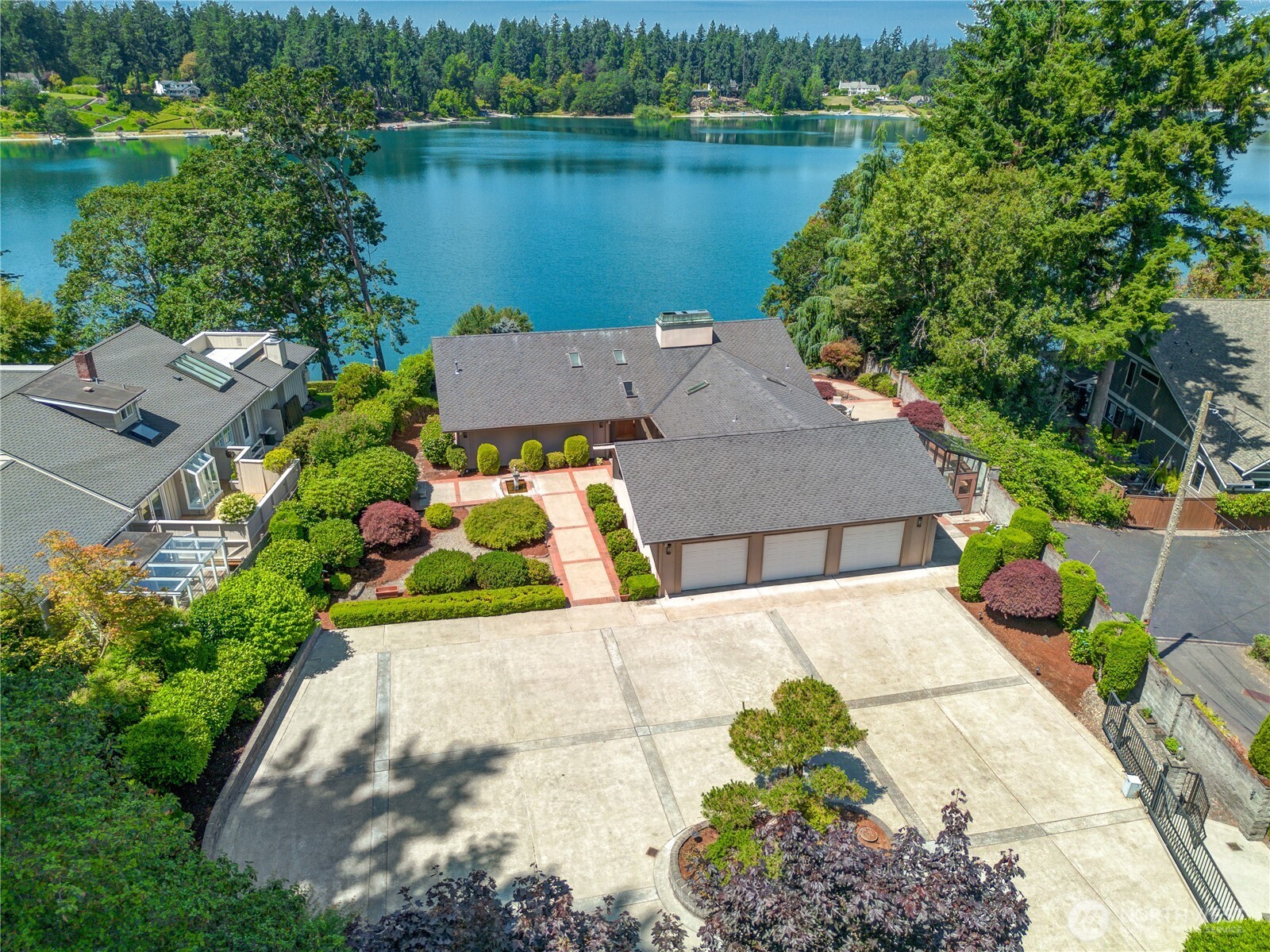 6638 Hilltop Lane