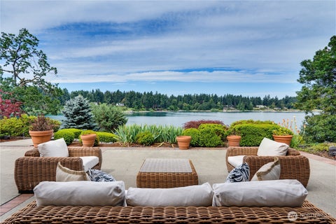 Photo of 6638 Hilltop Lane, Lakewood, WA 98499 (MLS # 2403771)
