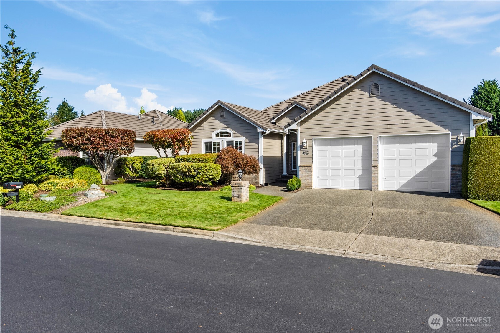 4112 Stonehaven Lane SE